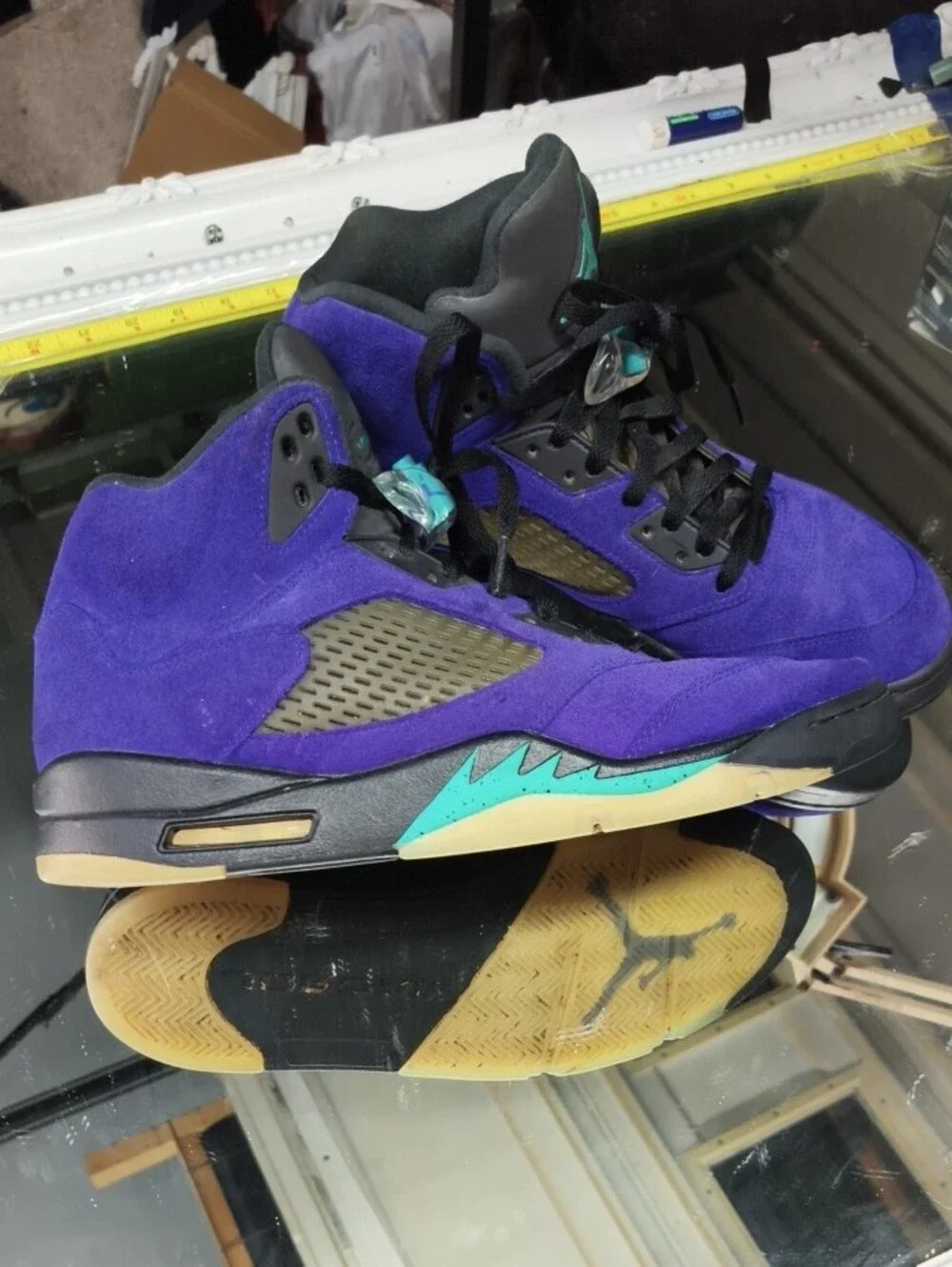 Mens 12 vibrant purple suede Air Jordan 5 Retro 